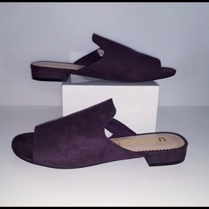 Unisa Plum Suede Sandals Size 7.5